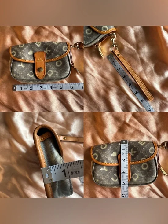 Vintage Dooney and Burke Classic Logo Wristlet Mini Bag with tan trim - Picture 6 of 7
